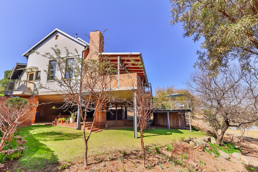 4 Bedroom Property for Sale in The Coves North West